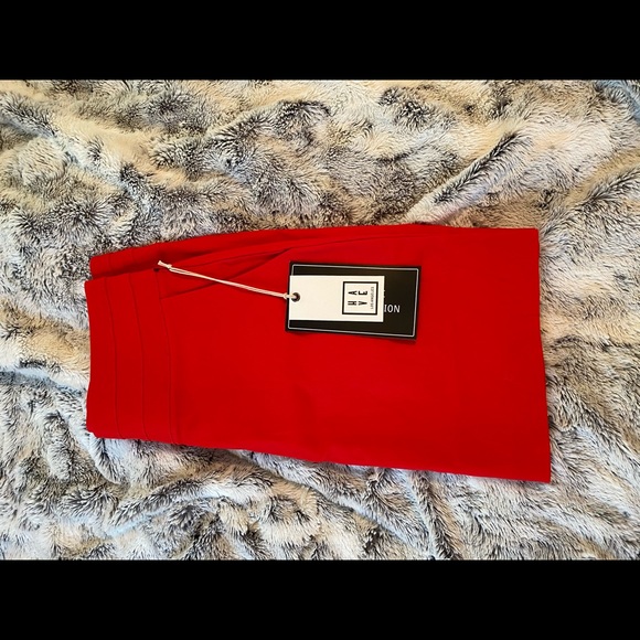 Red mini skirt from HAVE - Picture 5 of 5